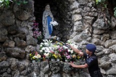 Police bomb squads deployed to secure churches on Christmas Eve in Jakarta