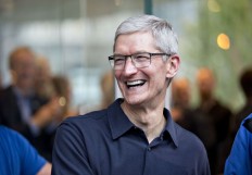 Apple&rsquo;s Tim Cook gets 74% bonus boost after sales, profit rebound