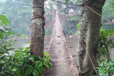 City plans to build permanent bridges in South Jakarta