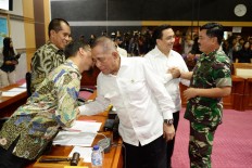 PDI-P politician apologizes for calling TNI 'mob'