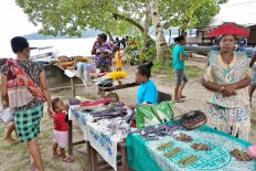 Akudiomi at a crossroads