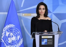 Jolie to work with NATO to combat sexual violence