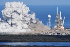 Who pays if Elon Musk's SpaceX launch fails?
