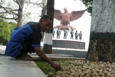 Activists, historians seek freedom to uncover 1965 putsch