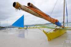 Duterte slams top Philippine tourist island as 'cesspool'