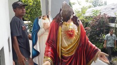 Yogya church sword-wielding suspect taken to Jakarta