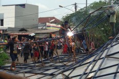 Jakarta to remove 60 billboards