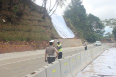 Puncak route reopened following initial roadwork