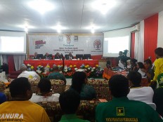 Lukas-Enembe, John-Wempi to face off in Papua election