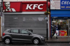 KFC falls fowl in Britain with chicken run