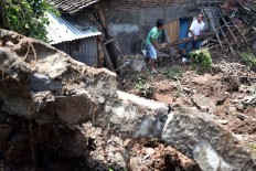 Four killed in Central Java landslide