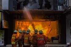 Fire destroys nine houses in East Jakarta