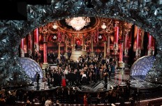 Oscars to add 'best popular film' award, shorten gala