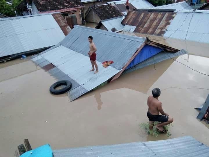 More Than 1,000 Houses Inundated As Flash Floods Hit West Nusa Tenggara 