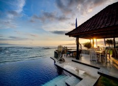 20+ Indonesian hotels and resorts voted best in world and Asia