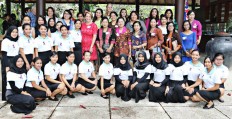 Australian high tea marks Int'l Women's Day in Bali