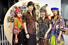 Promoting traditional fabric in backpacker fashion