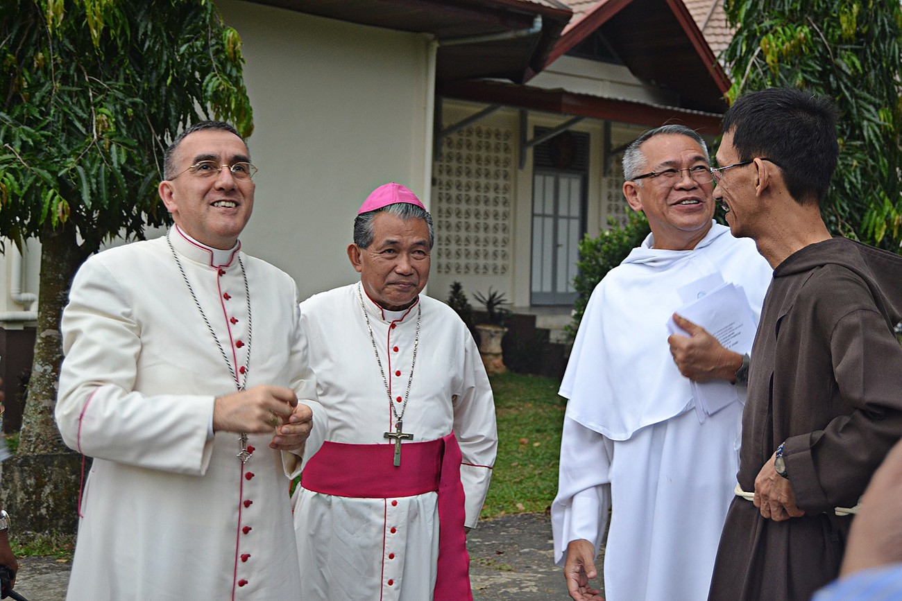 Vatican ambassador visits Pontianak, brings messages of peace