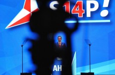 Democratic Party rejoins deliberation of omnibus bill on job creation 