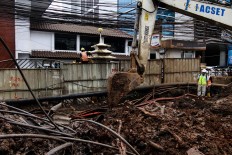 Cawang LRT project temporarily halted following gas leaks 