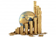 Finance chiefs face fresh crisis worries amid turmoil in Italy