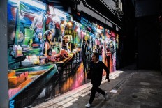Street art makes a splash in Hong Kong