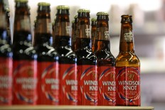 Windsor brewery reveals regal beer for Prince Harry wedding