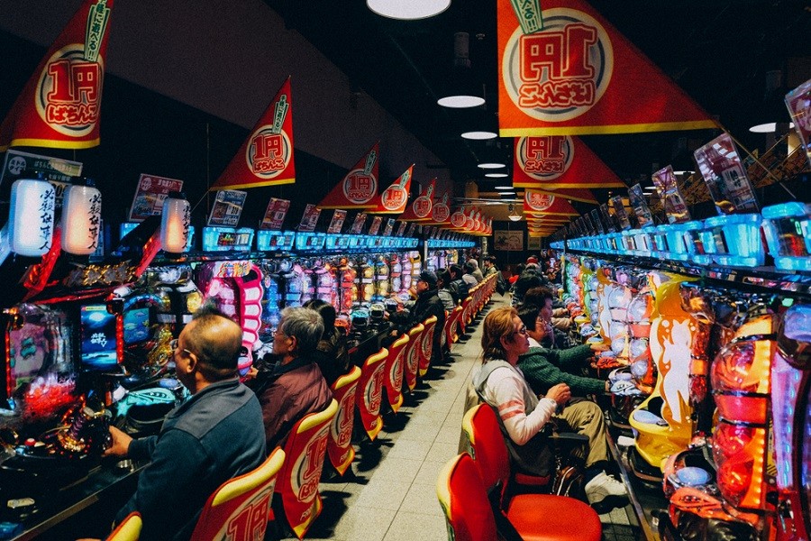 Japan's ruling parties reached a consensus Tuesday on a bill that will pave the way for casino gambling in the country, with people living in Japan to be charged 6,000 yen ($57) in entrance fees while foreign visitors can enter for free.
