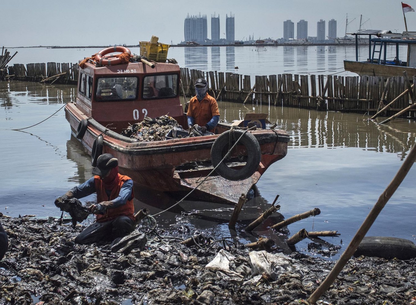 According to the Indonesian Institute of Sciences (LIPI), there will be more Indonesian plastic waste in the oceans than fish by 2050 if no strong action is taken.