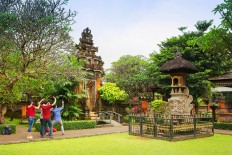 Millennials love experiences, Tourism Minister says 