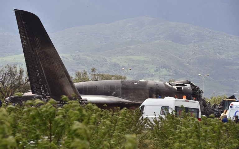 257 dead as military plane crashes in Algeria