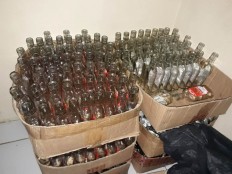 Bootleg alcohol death toll rises to 44 in virus-hit Iran