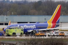Loss of engine cover on Southwest Boeing 737-800 prompts FAA investigation