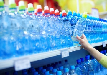 Over 40 companies pledge to cut UK plastic pollution