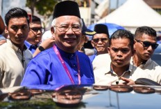Clash of political titans brings a gripping election to Malaysia
