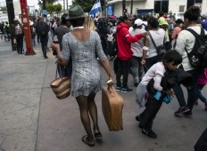 Central American migrants reach US border 