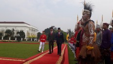 Jokowi welcomes Brunei sultan to Bogor Palace