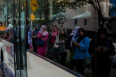 Malaysia's tense vote fuels damaging ethnic 'brain drain'