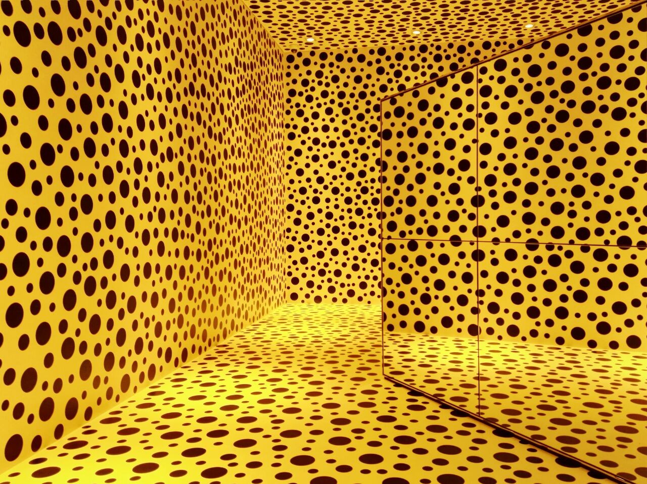 Yayoi Kusama: Her world of polka dots - Art & Culture - The