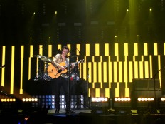 Harry Styles, ever the showman