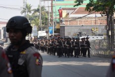 Rioting prisoners all sent to Nusakambangan: Police