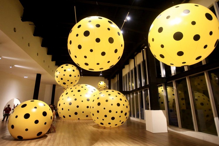 Yayoi Kusama: Life is the Heart of a Rainbow exhibition at Museum MACAN. 