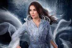Marsha Timothy wears Tex Saverio dress in ‘Wiro Sableng’