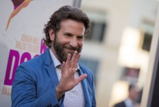 Cooper, Cuaron among Directors Guild nominees