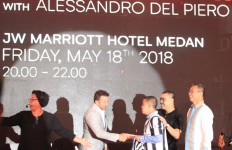 Del Piero&rsquo;s jersey sold for $5,700 in Medan charity auction