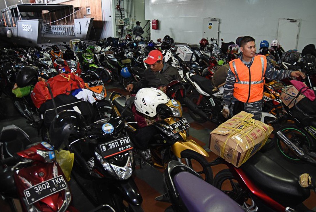 C. Java regency readies 43 buses to bring home residents for Idul Fitri