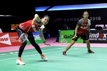 Indonesia defeats Malaysia 3-2 in Uber Cup opener
