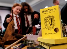 Harry Potter fans attend an anniversary presentation at Waterstones bookshop in London, Britain June 26, 2017. 