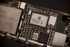 Qualcomm alleges Apple gave swiped chip secrets to Intel