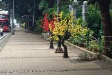 Tree-shaped decorative lights removed from Thamrin area after criticism